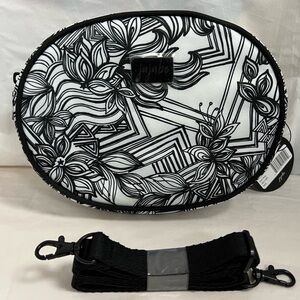 JuJuBe Freedom 2 in 1 bag (Sketch)